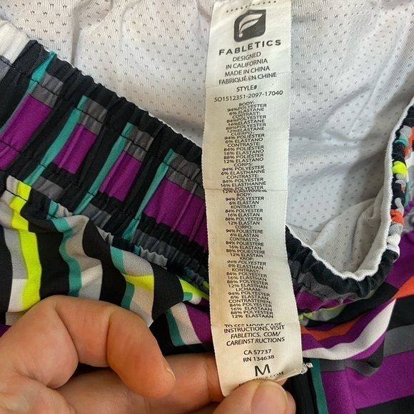 ⭐️FABLETICS Adrian Built in Underwear Active Shorts Sz M - Picture 7 of 7